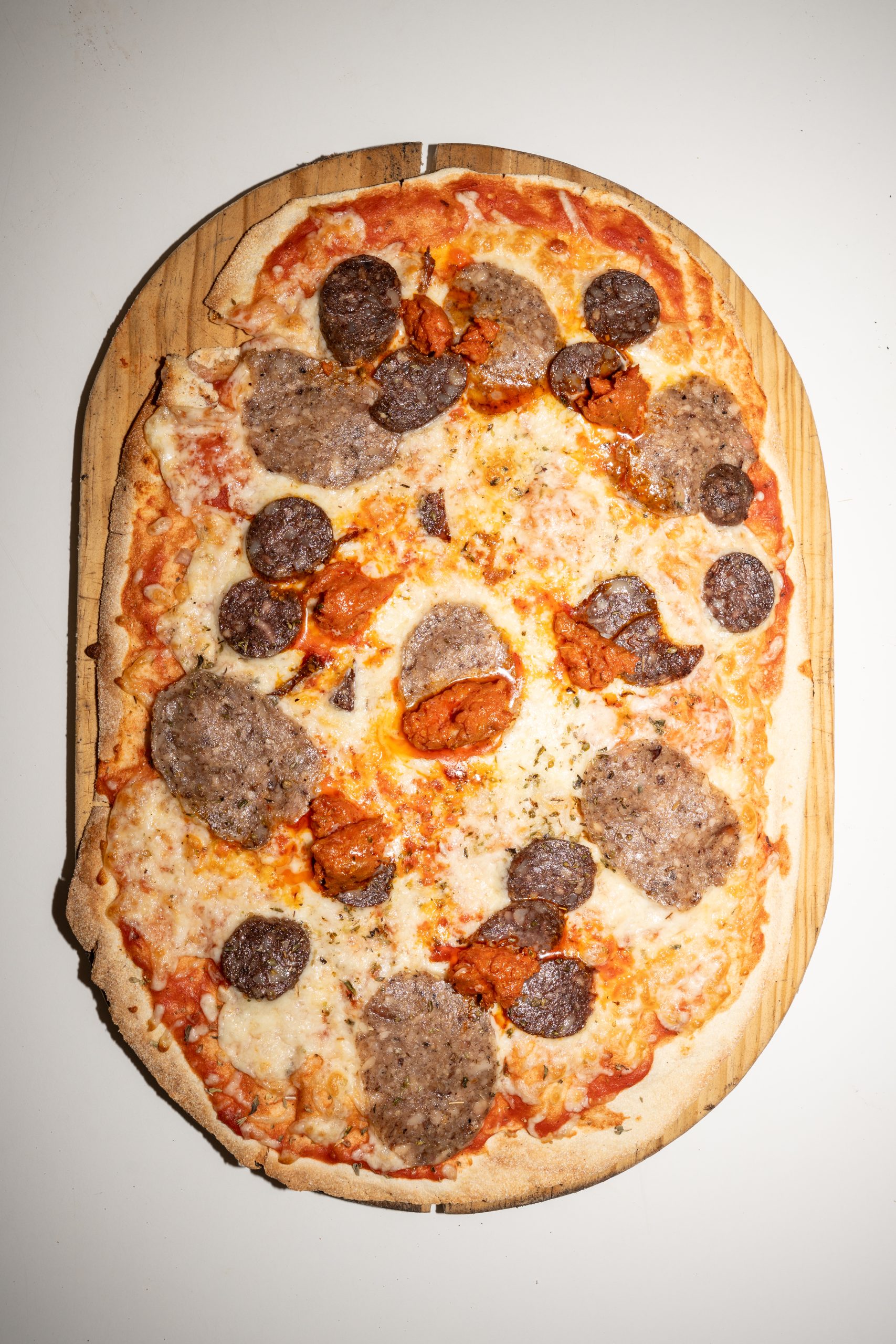 Pizza al horno de leña